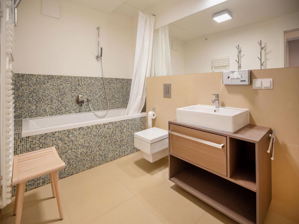 Dünenresidenz Prora - Mit Meerblick, 2 Schlafzimmern, Balkon Und Sauna Np103